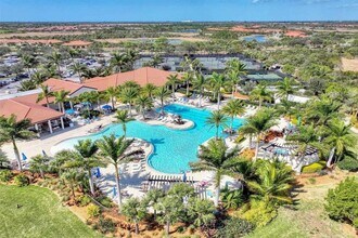 23381 Awabuki Dr, Unit 1 Bedroom 0303 in Venice, FL - Building Photo - Building Photo