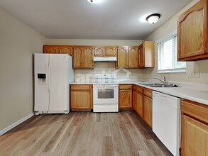 3078 Cattail Cove Ln in Burlington, KY - Building Photo - Building Photo