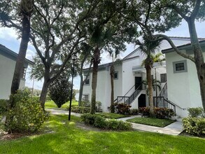 5415 Verona Dr in Boynton Beach, FL - Building Photo - Building Photo