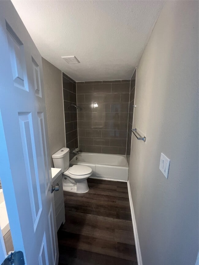 property at 4003 Brownstone Ln