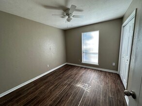 2010 Bradford Ct in Tallahassee, FL - Building Photo - Building Photo