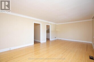 180-180 Woodroffe Ave in Ottawa, ON - Building Photo - Building Photo