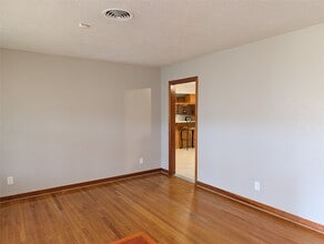 1605 Ruella Ln in Pasadena, TX - Building Photo - Building Photo