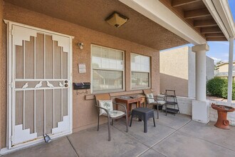 2929 E Broadway Rd in Mesa, AZ - Foto de edificio - Building Photo