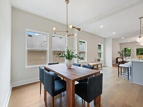 2130 12th Ave N in Nashville, TN - Foto de edificio - Building Photo