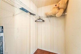 3125 N Buffalo Dr in Las Vegas, NV - Building Photo - Building Photo