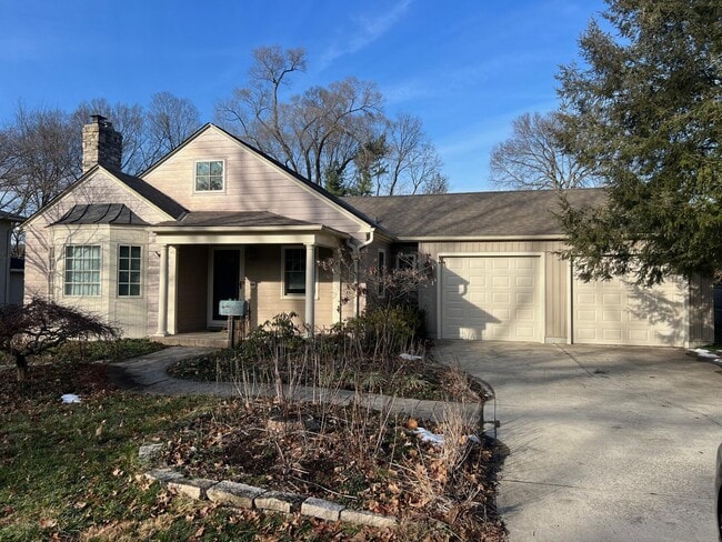 property at 2824 Eastcleft Dr