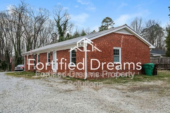 602 Hendrix St in High Point, NC - Building Photo - Building Photo