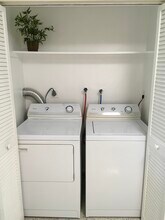 20572 SW 114th Ave, Unit 20572 in Miami, FL - Foto de edificio - Building Photo