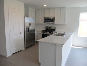 9239 Coral Trout Wy in Baytown, TX - Building Photo - Building Photo