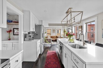 38 Mead St in Boston, MA - Building Photo - Building Photo