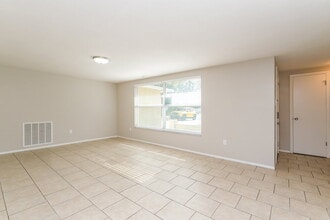 10933 Felsdale Ave in Port Richey, FL - Building Photo - Building Photo