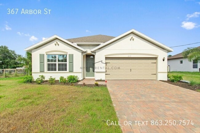 367 Arbor St in Port Charlotte, FL - Foto de edificio - Building Photo