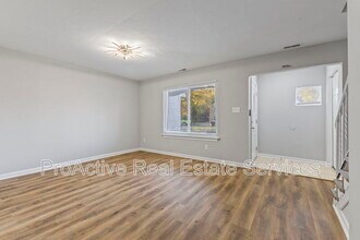 5809 Layton St in Virginia Beach, VA - Building Photo - Building Photo