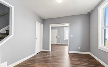 3804 Dixie Hwy, Unit 8304 Dixie hwy in Ira Twp, MI - Foto de edificio - Building Photo