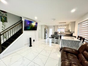 59 Churchill St in Chatham, ON - Building Photo - Building Photo