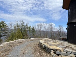 2226 Lake Shore Rd, Unit Harbor side in Essex, NY - Building Photo - Building Photo