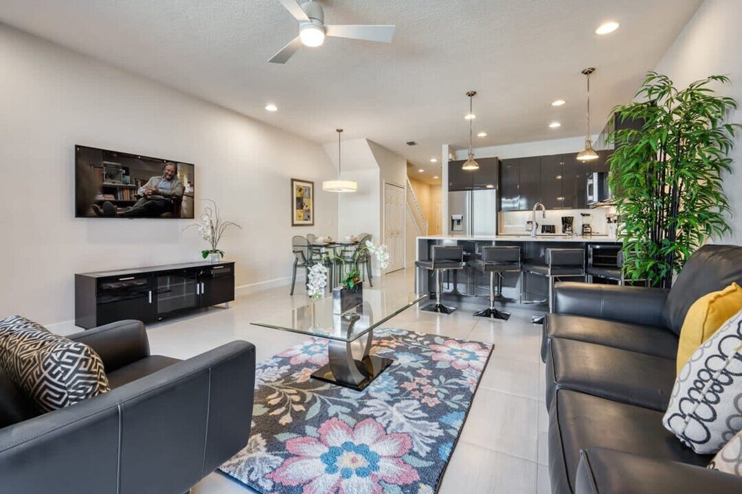 17345 Serenidad Blvd in Clermont, FL - Building Photo
