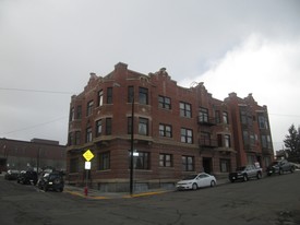 101 W Quartz St Apartments