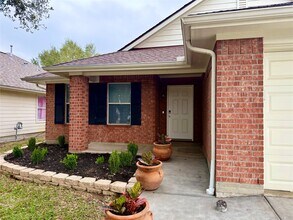6733 Hidden Colony Ln in Dickinson, TX - Building Photo - Building Photo