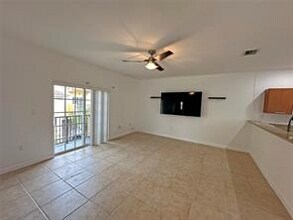 2524 SW 14th Ave in Fort Lauderdale, FL - Building Photo - Building Photo