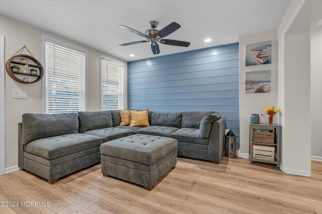 property at 28 Morford Pl