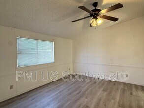 4453 Calle del Media in Fort Mohave, AZ - Foto de edificio - Building Photo
