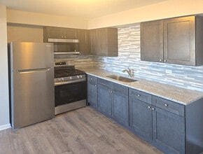 446 N Ardmore Ave in Villa Park, IL - Building Photo - Building Photo