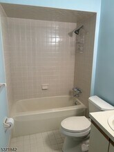 1 Pinehurst Ct in Vernon, NJ - Building Photo - Building Photo