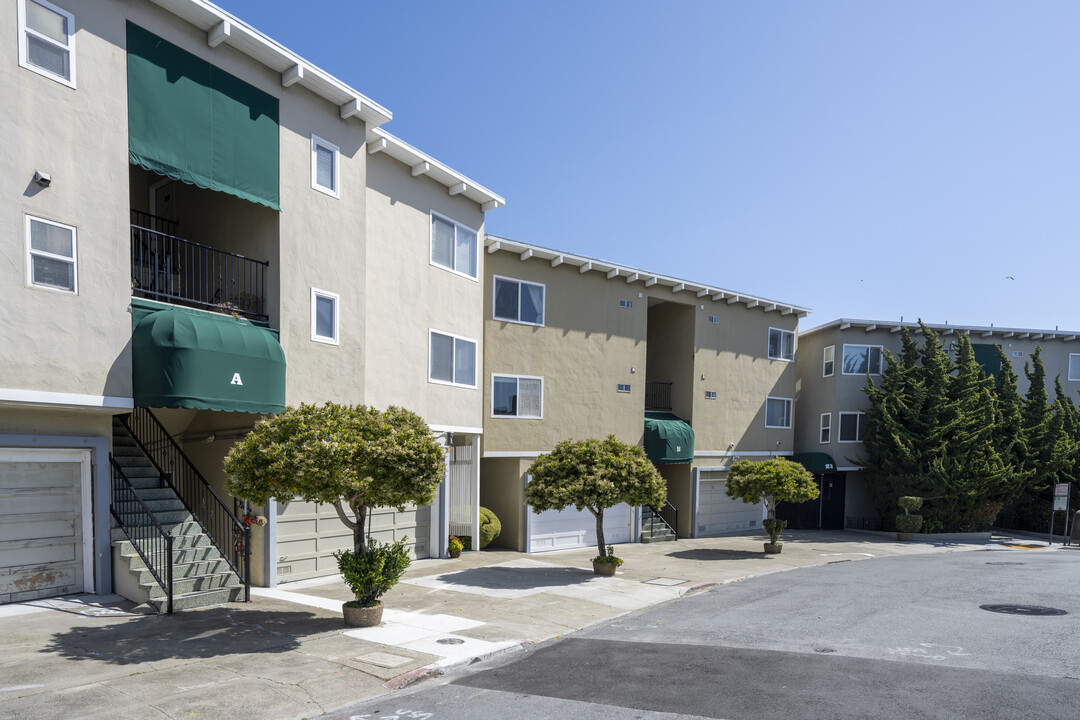 Terra Vista Apartments in San Francisco, CA - Building Photo