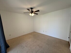 2131 E Alameda Dr in Tempe, AZ - Building Photo - Building Photo