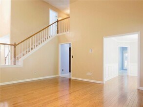 895 Thoroughbred Trce in Sugar Hill, GA - Building Photo - Building Photo