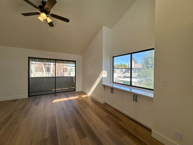 2445 Sycamore Glen Dr in Sparks, NV - Building Photo - Building Photo