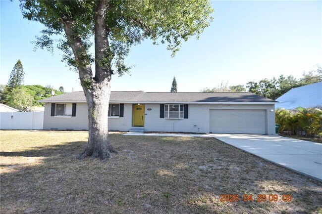 property at 3223 W Wyoming Ave