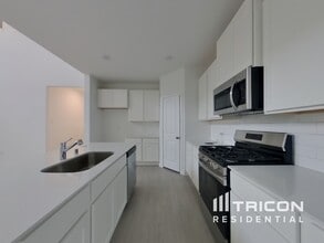 2705 Serenity Grv Ln in Fort Worth, TX - Foto de edificio - Building Photo