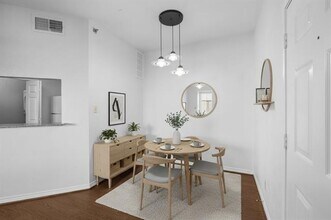 1001 Liberty St in Dallas, TX - Building Photo - Building Photo