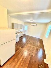 1015 W Main St in Waterbury, CT - Building Photo - Building Photo