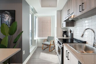 90 Champagne Ave S, Unit SI ID1223058P in Ottawa, ON - Building Photo - Building Photo