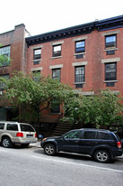 215 W 21st St Apartments