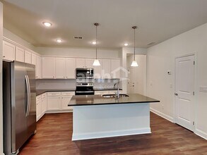 235 Willow Ln in Dallas, GA - Building Photo - Building Photo