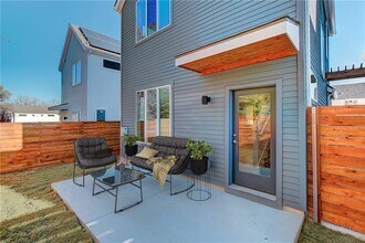 3602 Clary Wy in Austin, TX - Building Photo - Building Photo