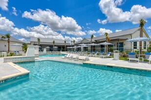 Tacara at Dove Creek in San Antonio, TX - Building Photo