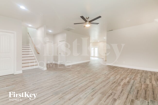 4030 Vineyard Dr in Dallas, TX - Building Photo - Building Photo