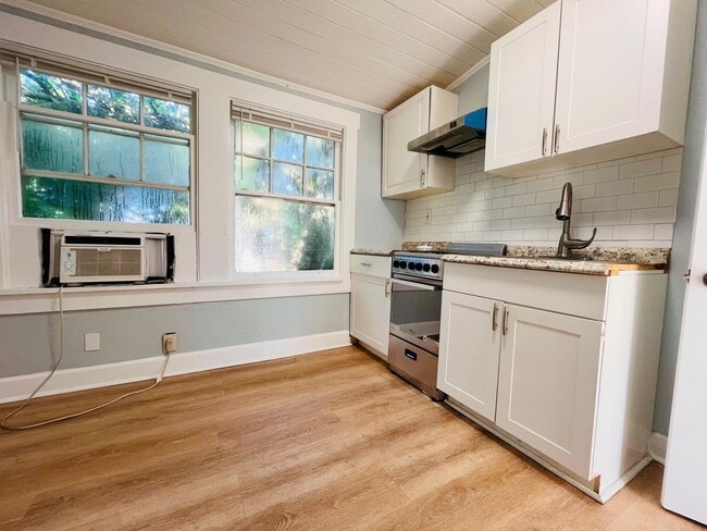 property at 313 S Lakeside Dr