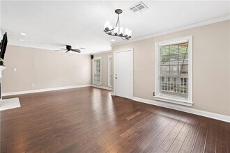 1104 Masons Creek Cir in Atlanta, GA - Building Photo - Building Photo