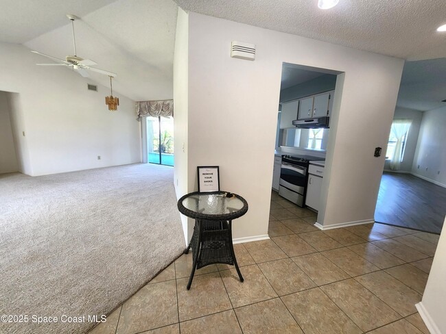 1244 Lakeview Dr in Rockledge, FL - Building Photo - Building Photo