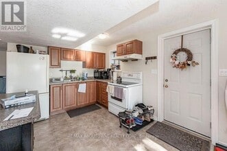 235 Farley Dr in Guelph, ON - Building Photo - Building Photo