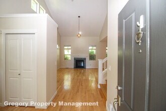 15720 NE 95th Way in Redmond, WA - Building Photo - Building Photo