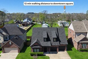 110 SE G Ct in Bentonville, AR - Building Photo