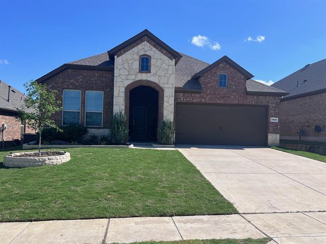 property at 2909 Llano Dr